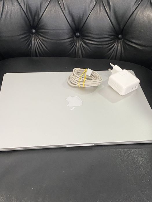 MacBook Air 15-inch/ M3 / 16 Gb RAM / 512 Gb / Silver / Ca nou