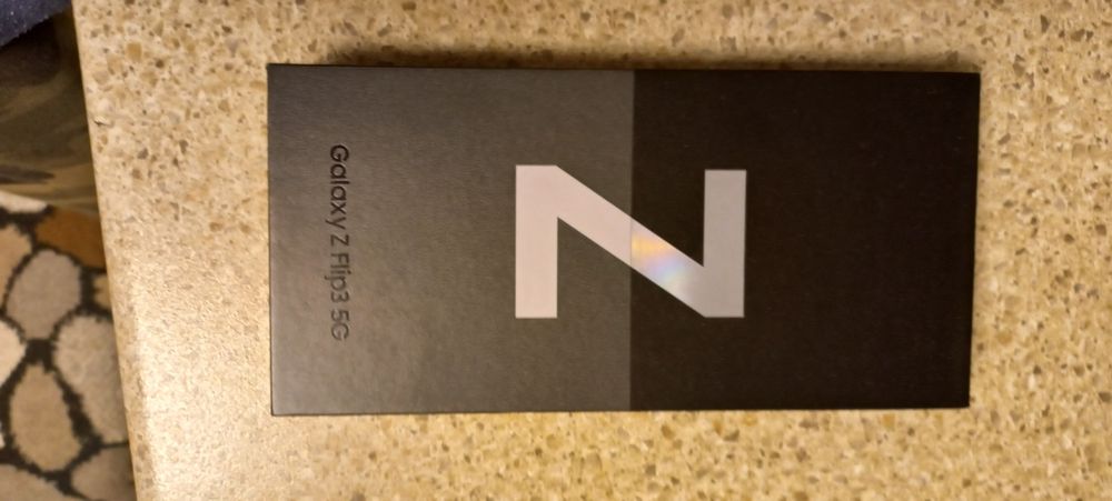 Продам  самсунг флип