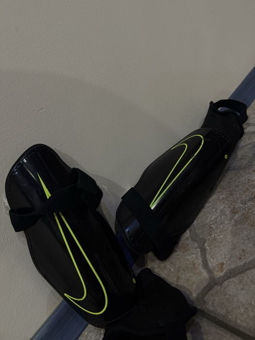 Кори Найк и Бутонки Адидас, размер 43