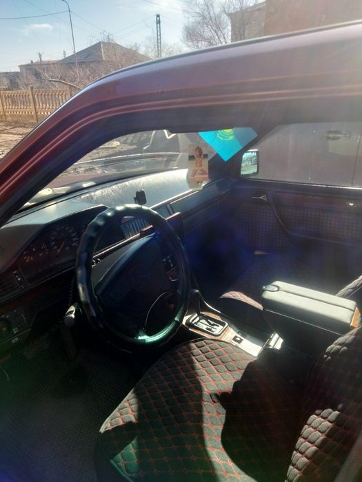 Продам Мерседес E220