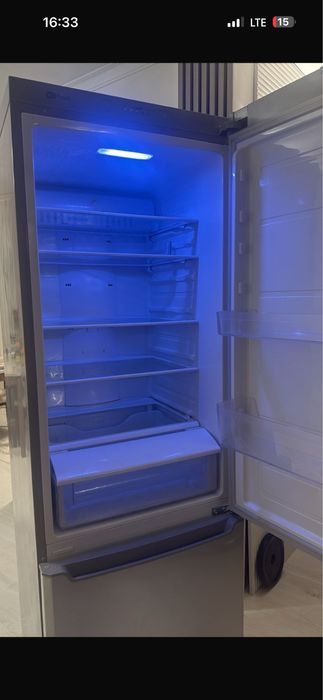 Продам холодильник