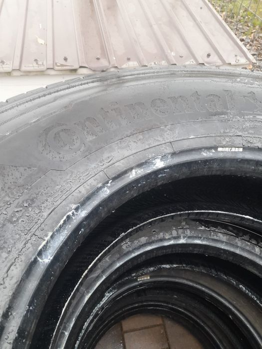 Vând  cauciucuri de camion