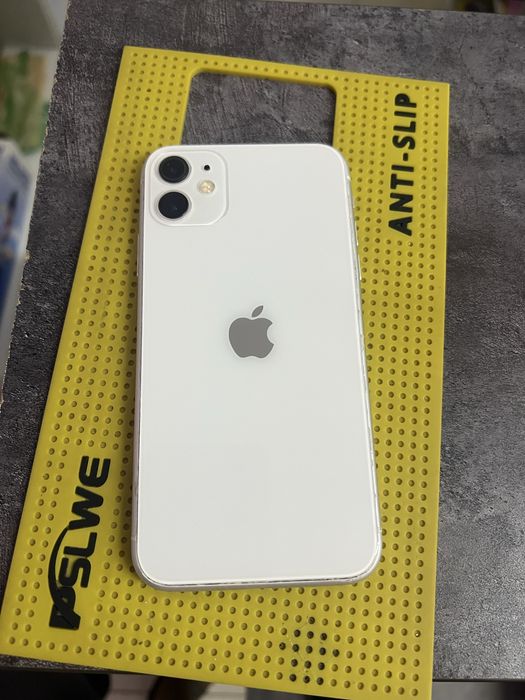 Продам iPhone 11 128GB Айфон 11 128ГБ