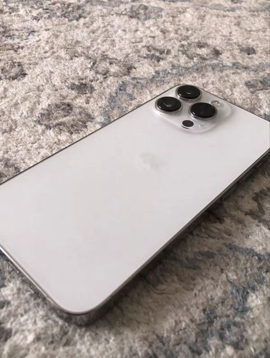 продам айфон 13про