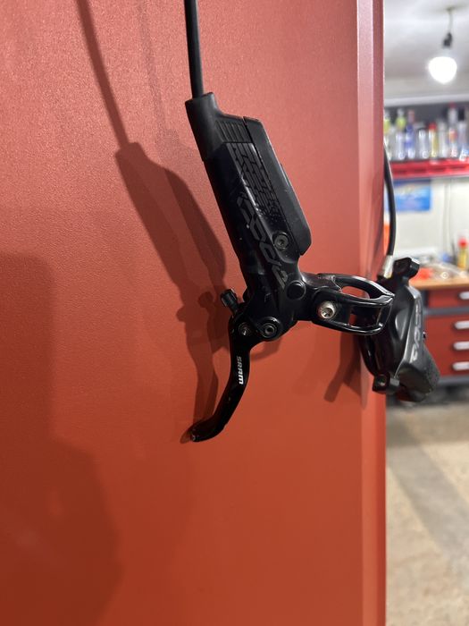 Спирачки Sram code r