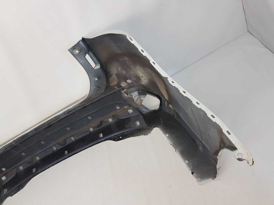 Bara spate Mitsubishi Lancer berlina dupa 2009