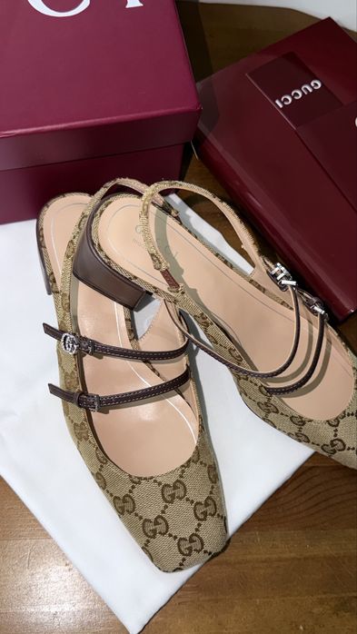 Туфли босоножки