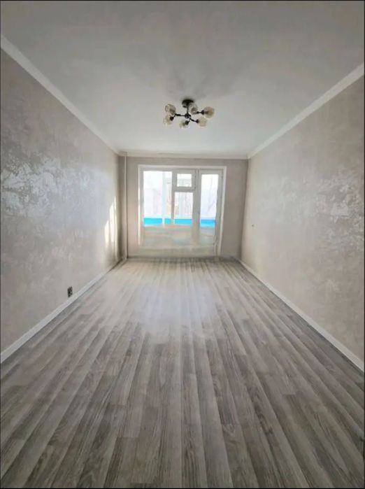 Продается 2 х ком квартира