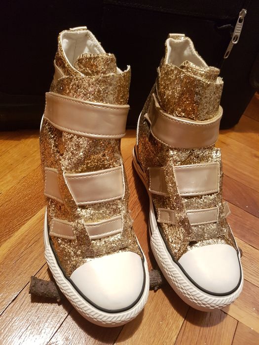 НОВИ ефектни Кецове 37/38