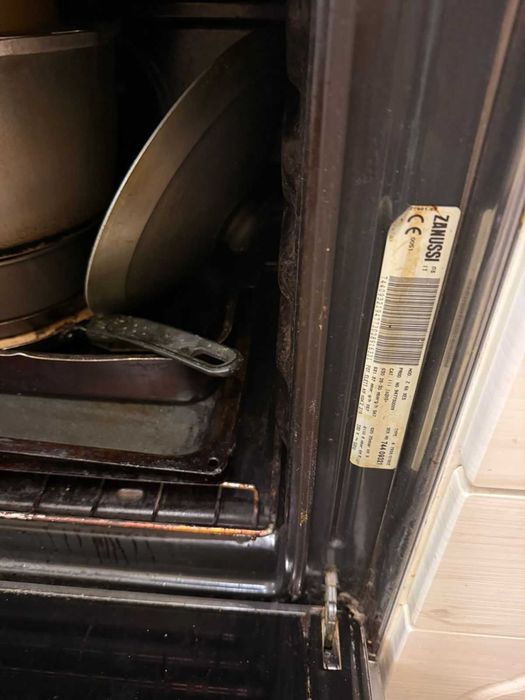 Продам газ плиту