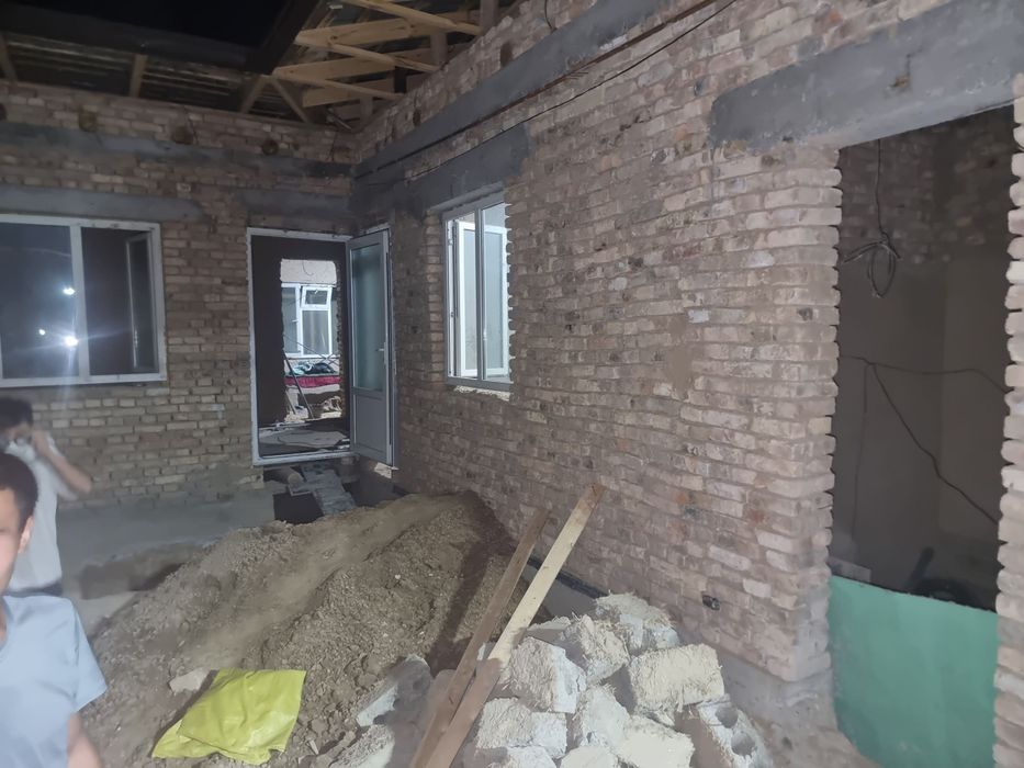 назарбек мевазорда 3 сотик 0.7 захват сотилади