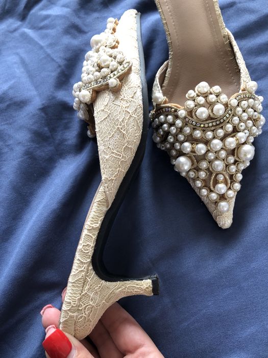 Дамски официален чехъл