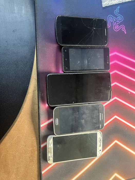 Телефоны разные б/у. и рабочие.