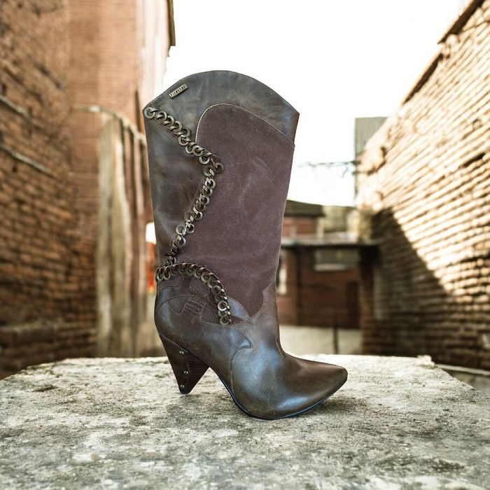 Обувки,ботуши, дамски