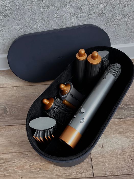 Продам Dyson в отличном состоянии