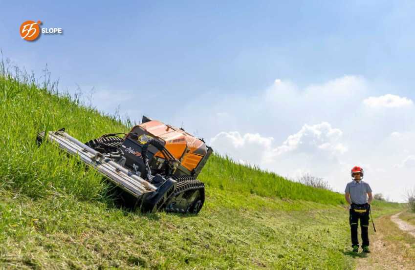 Tocator multifunctional senilat si radiocomandat Energreen RoboFifti