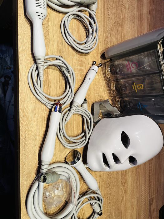 апарат за водно дермабразио,кислород,RF 7в1 неразличим от нов