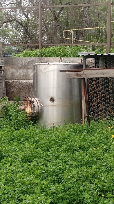 Емкость из нержавеющей стали