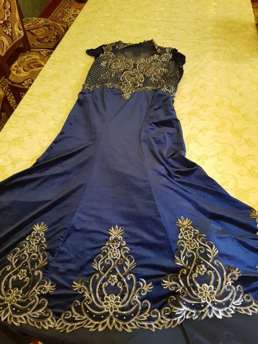 Продаю вечерное платье!