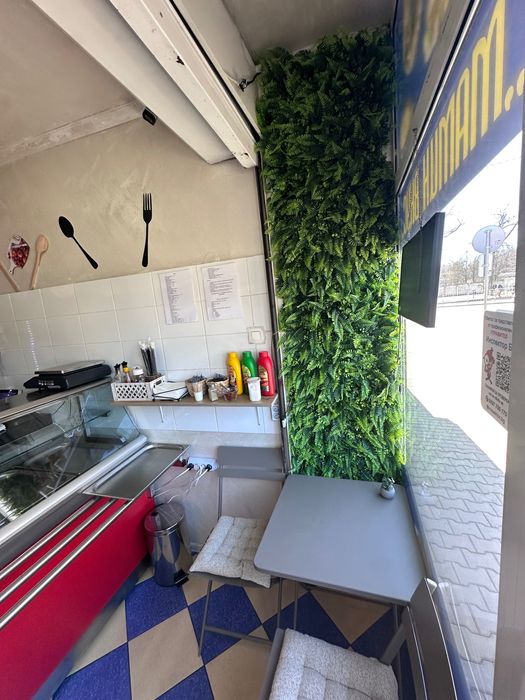 Продава се бизнес за бързо хранене – възможност и на части