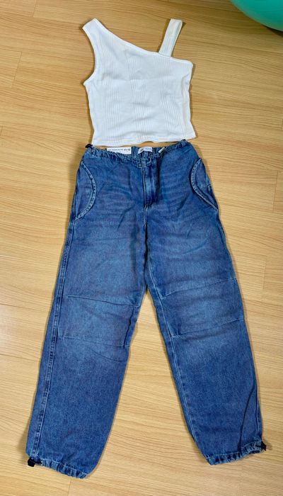 Blugi noi + 1 tricou