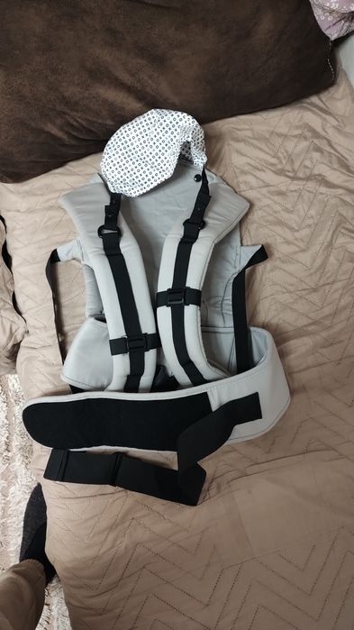 Кенгуру за бебе до 15 кг.