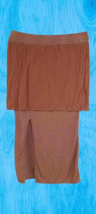 Fusta lejera mulata cu talie inalta si cu fanta peste genunchi S/M