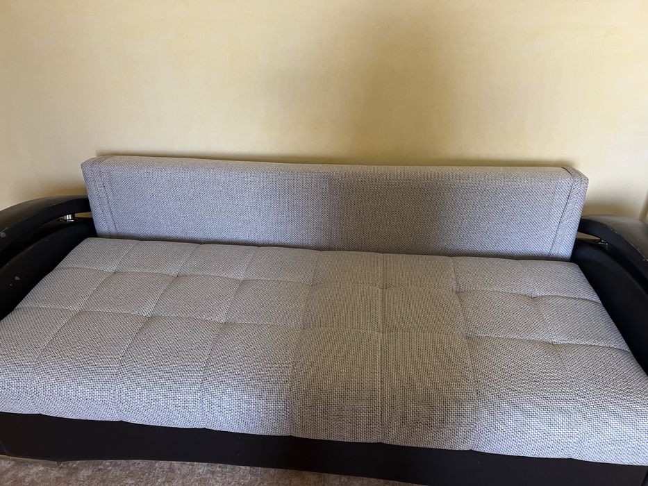 Диван продам уступлю
