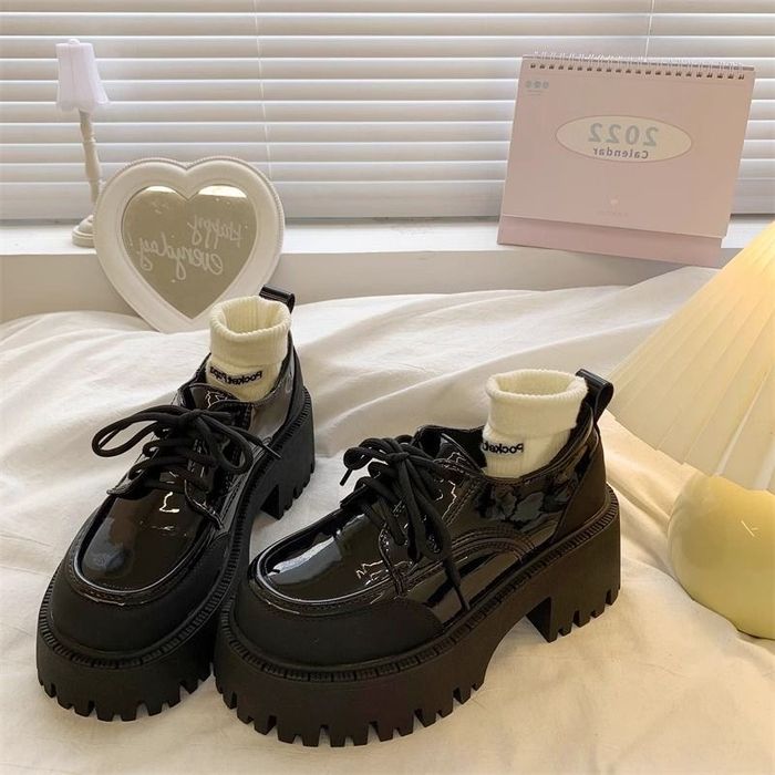 Одежда и обувь новые