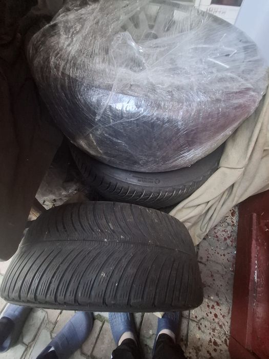 Vând jante Opel Insignia A Facelift R18 Anvelope Iarna Michelin