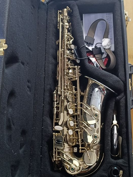 Saxofon Yanagisawa, mustiuc SeleS