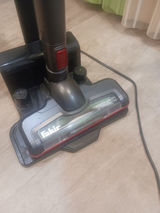 Вертикална прахосмукачка fakir starky hsa 800xl q