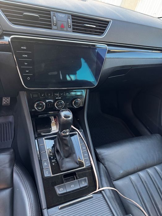 Skoda Superb 2018 2.0 DSG
