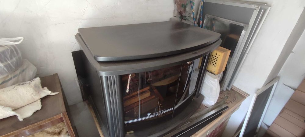 Тумбочка под ьелевизор Домашние предметы