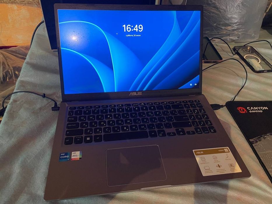 ASUS VivoBook X515EA