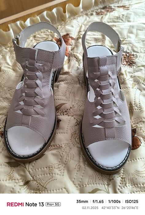 Дамски сандали стилни