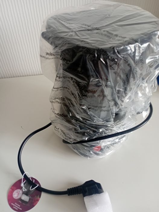 Новая кофеварка Maxwell MW-1657 BK