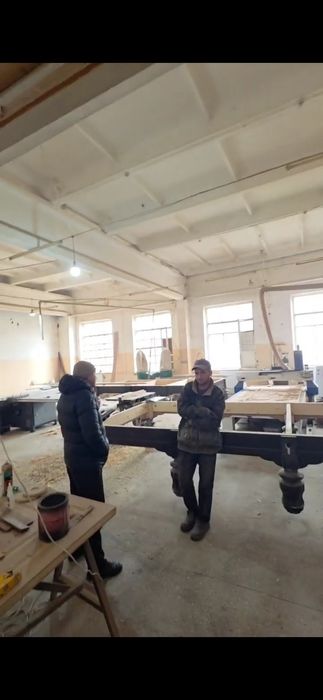 2500 kvadrat  bosh zdaniya  harqanday biznesga mos