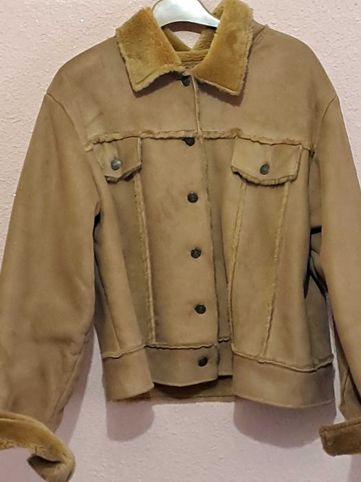 Geaca damă nepurtată!