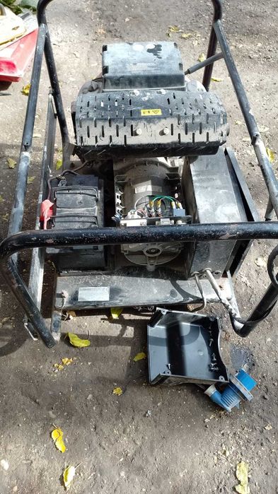 servicii specializate - reparatii generatoare expozitii