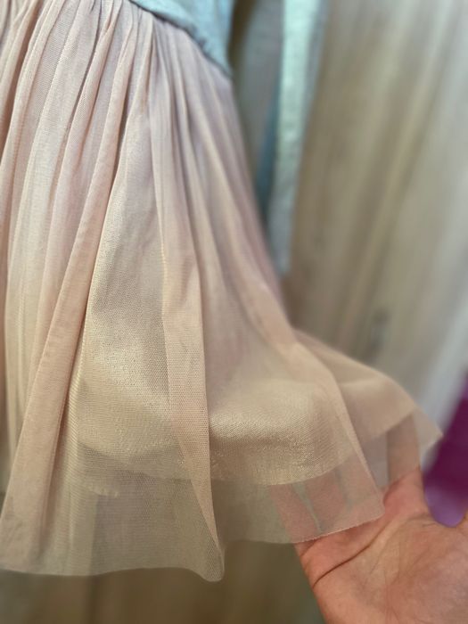 Рокля с дълъг ръкав