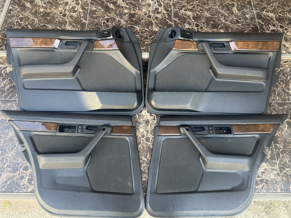 Дверные карты - обшивки Е34