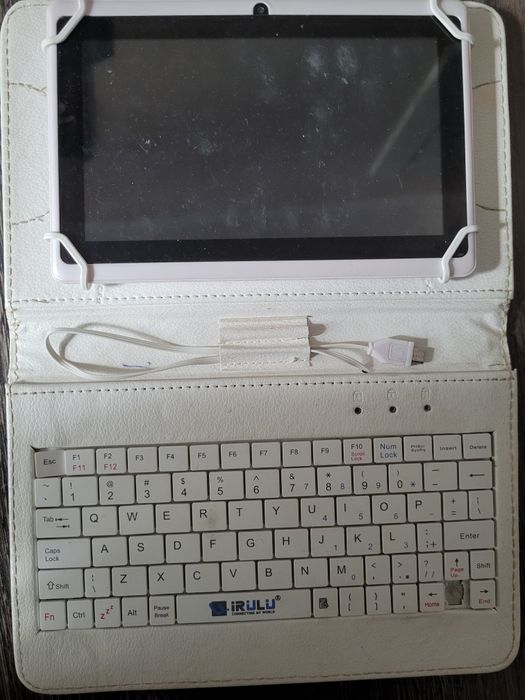 Продам планшет на запчасти