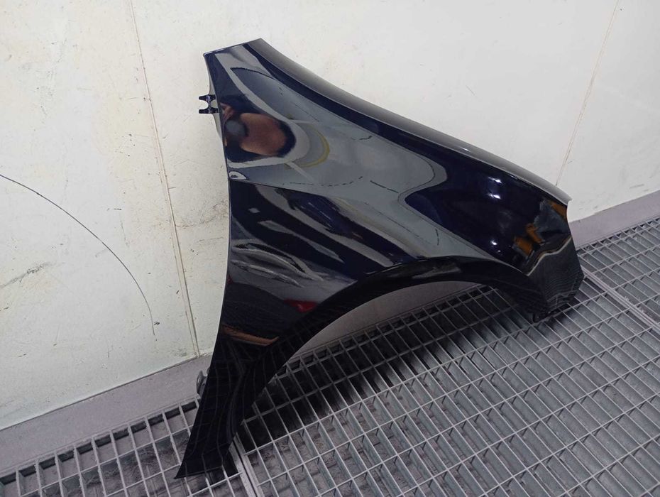 Aripa Fata Dreapta VW Golf 6 VI 2008-2013 (LC5M (Albastru))