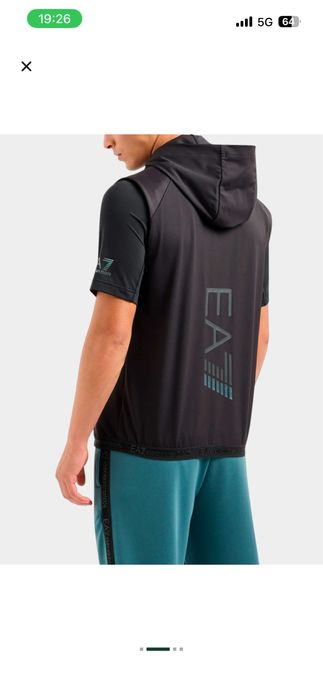 Безрукавка Армани