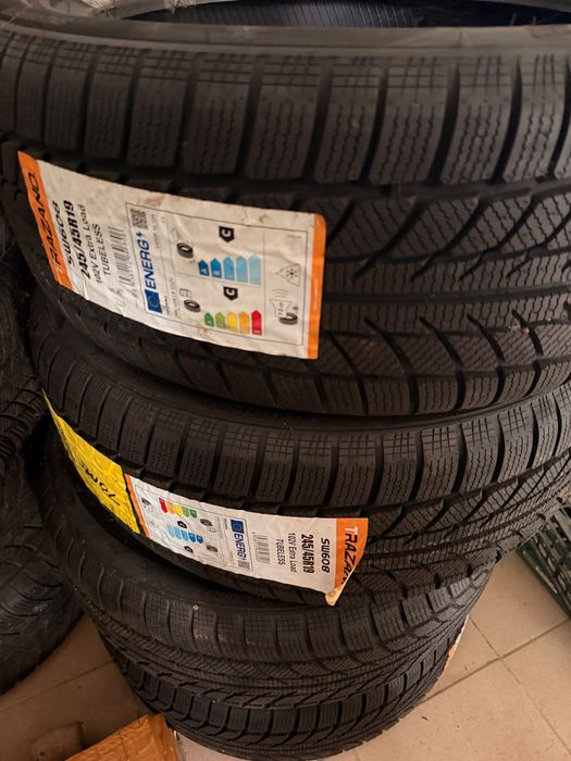 Cauciucuri 245/45 R19 Noi