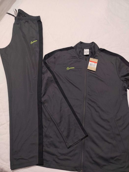 Мъжки футболен екип Nike