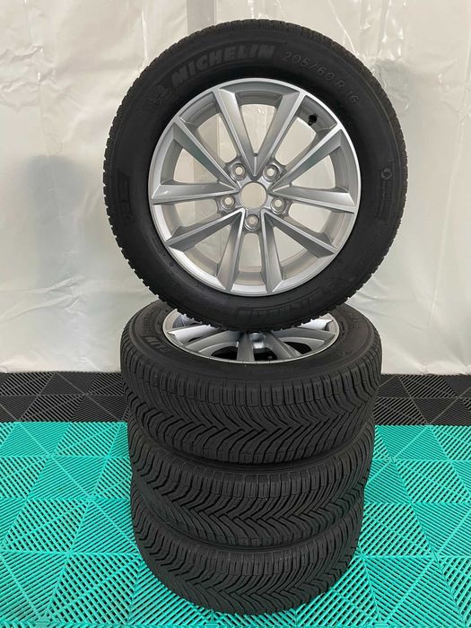 Jante noi R16 anvelope noi allseason 205 60 R16 Renault Megane 4
