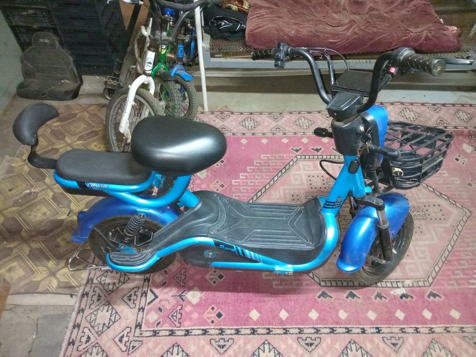 Продам электро скутер