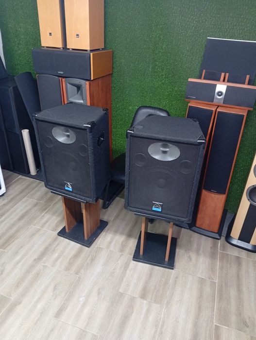 Професионални тонколони Wharfedale PRO vs-12